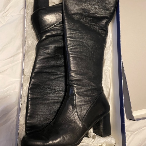 Stuart Weitzman Black Boots Size 8.5 M - Picture 9 of 9